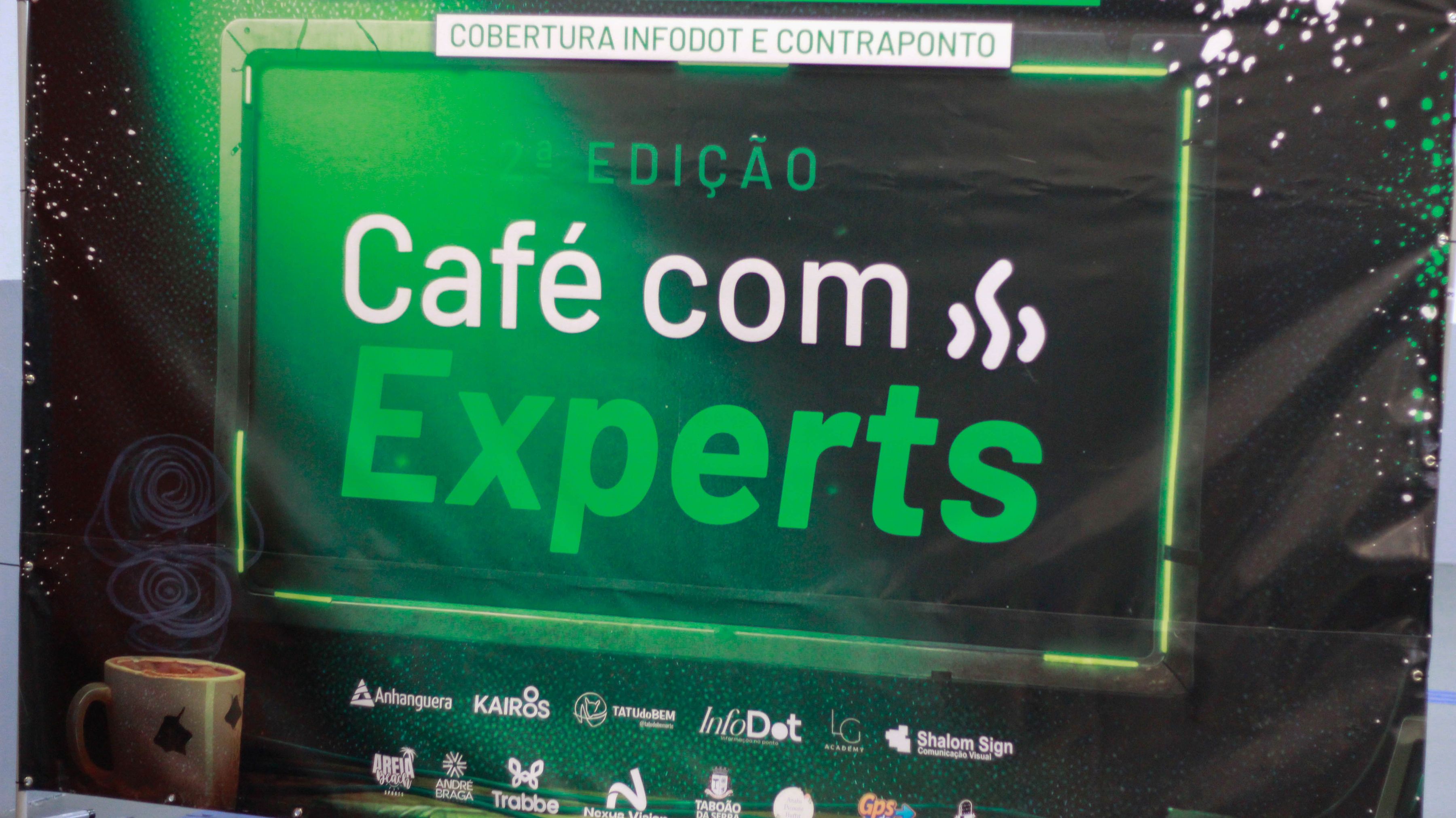Banner da 2ª edição do Café com Experts, com a cobertura da InfoDot e da Contraponto.