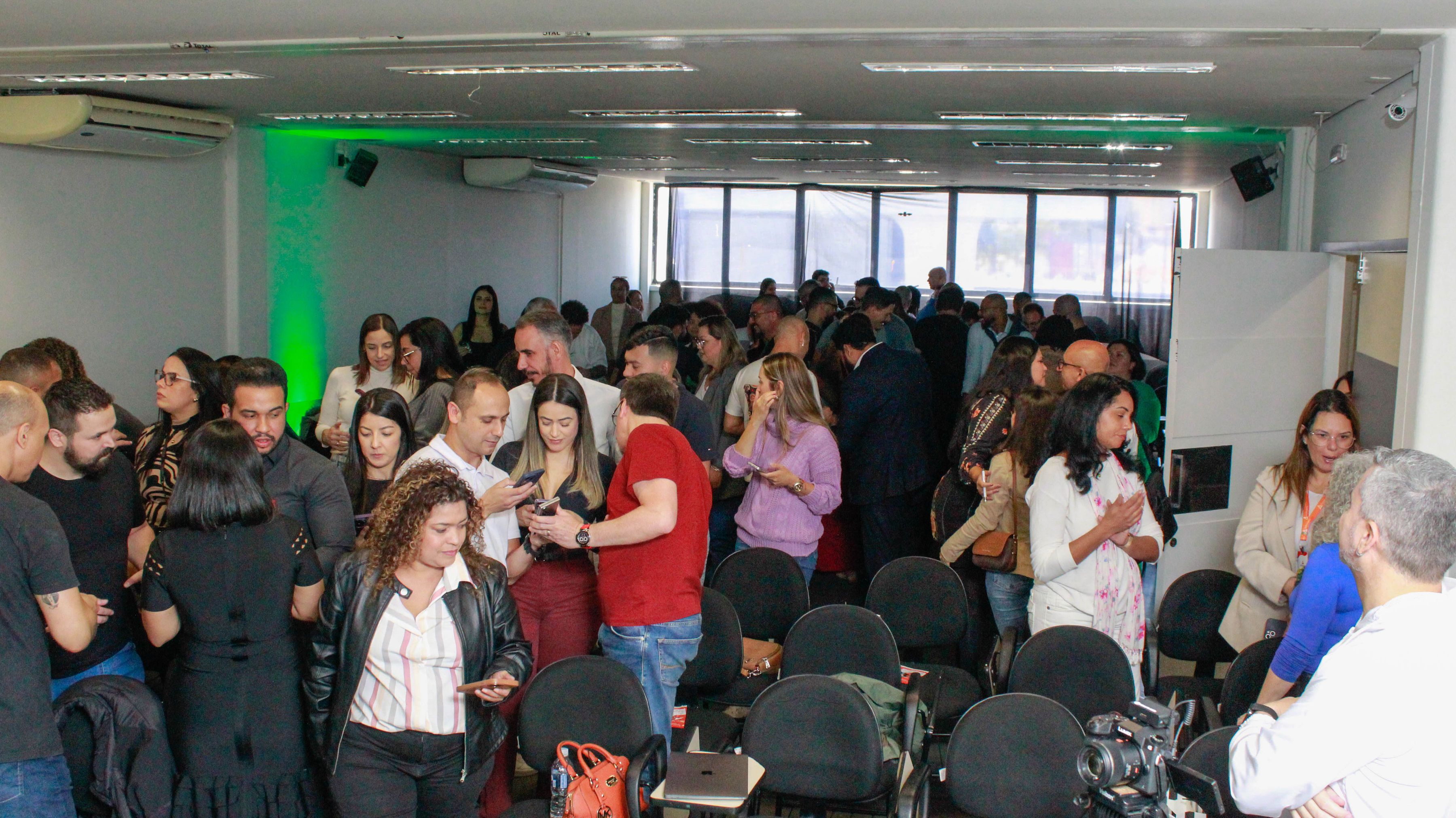 Sala cheia no Café com Experts 2.